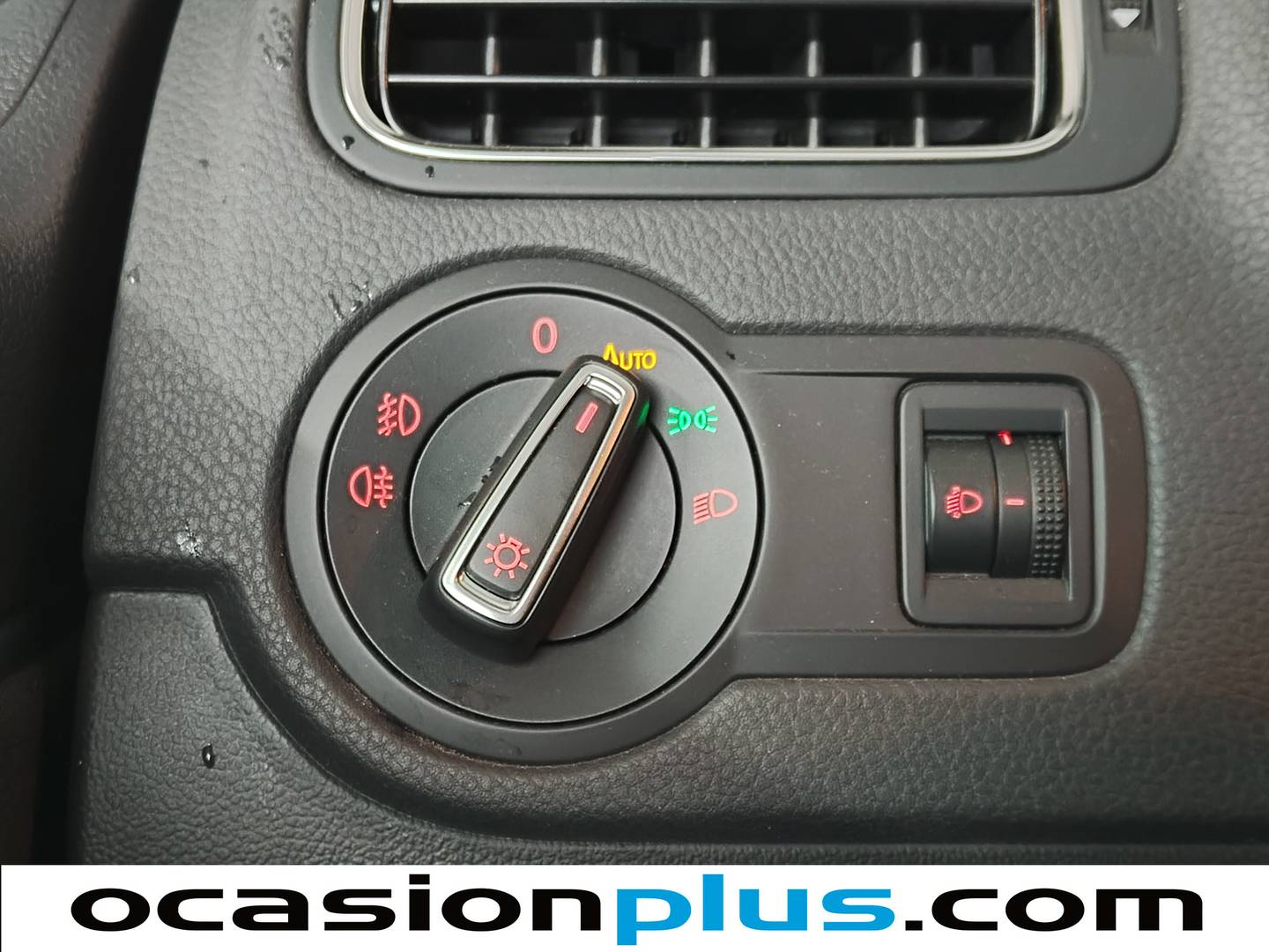 Extras y acabados del Volkswagen Polo Volkswagen Polo Sport 1.2 TSI BMT (90 CV)