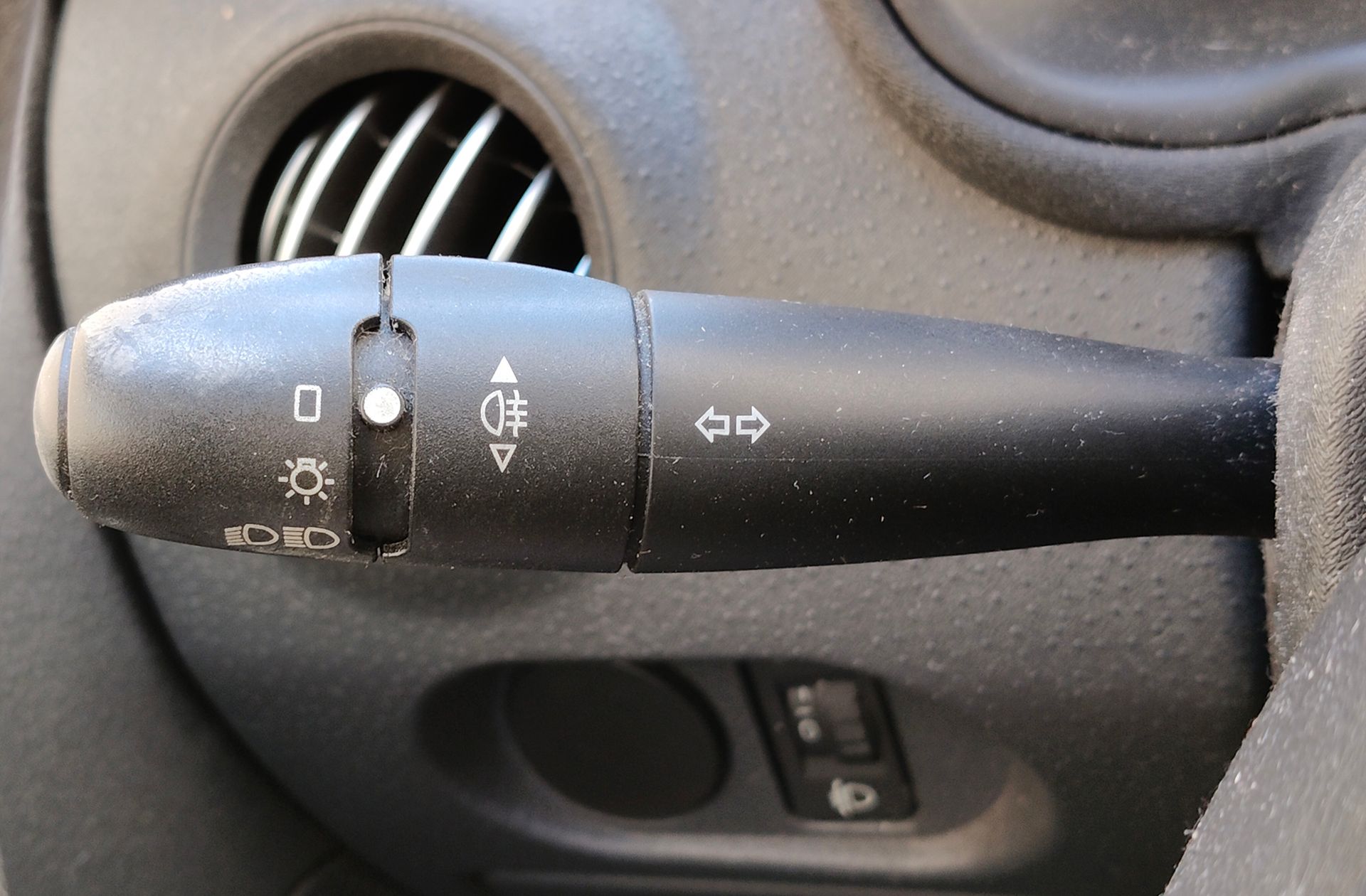 Citroën C2 1.4i Furio - foto 19