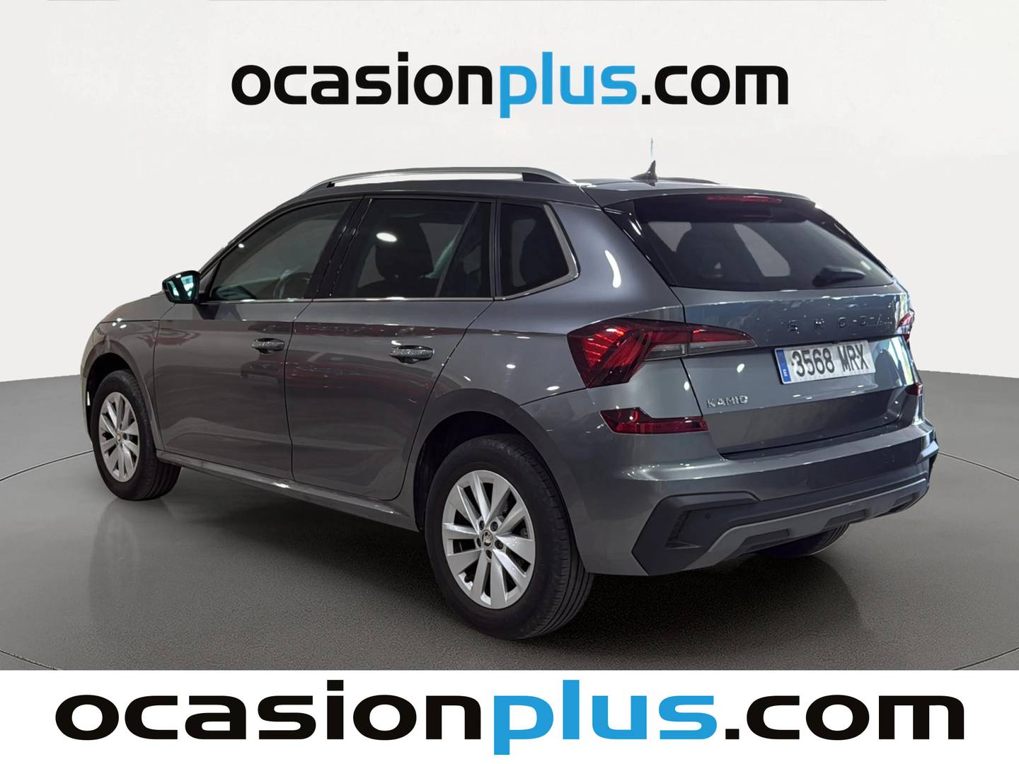 Foto trasera Skoda Kamiq Skoda Kamiq 1.0 TSI Selection DSG (115 CV) derecha
