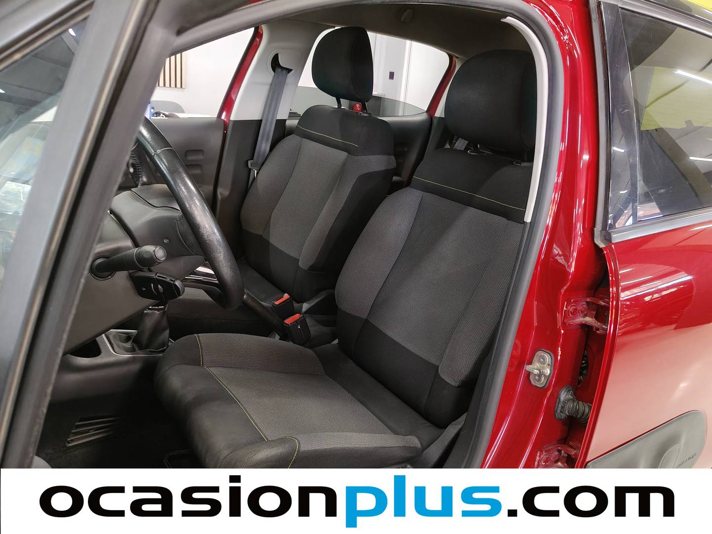 Foto asientos delanteros Citroën C3 Citroën C3 BlueHDi 100 S&S Shine (99 CV)