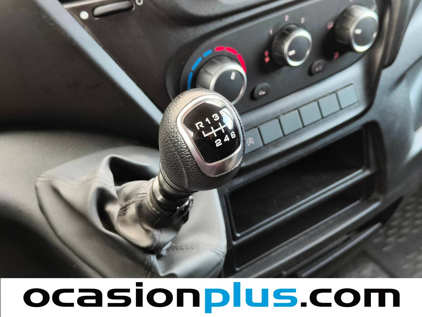 Foto Iveco Daily Iveco Daily Furgon 35S 16 V 3520L/H2 (156 CV)