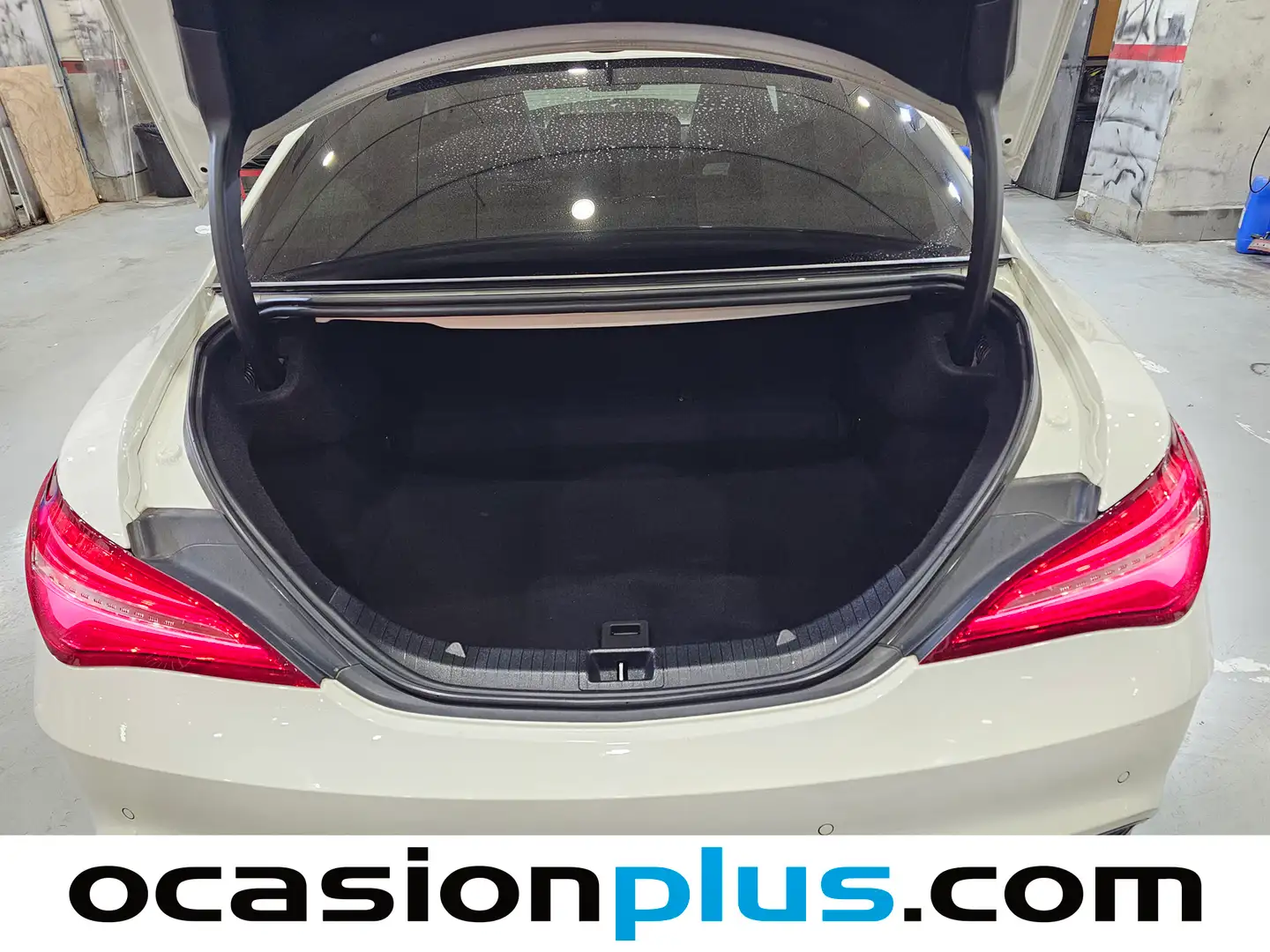 Foto Mercedes CLA Mercedes-Benz CLA 200 d (136 CV) PACK AMG