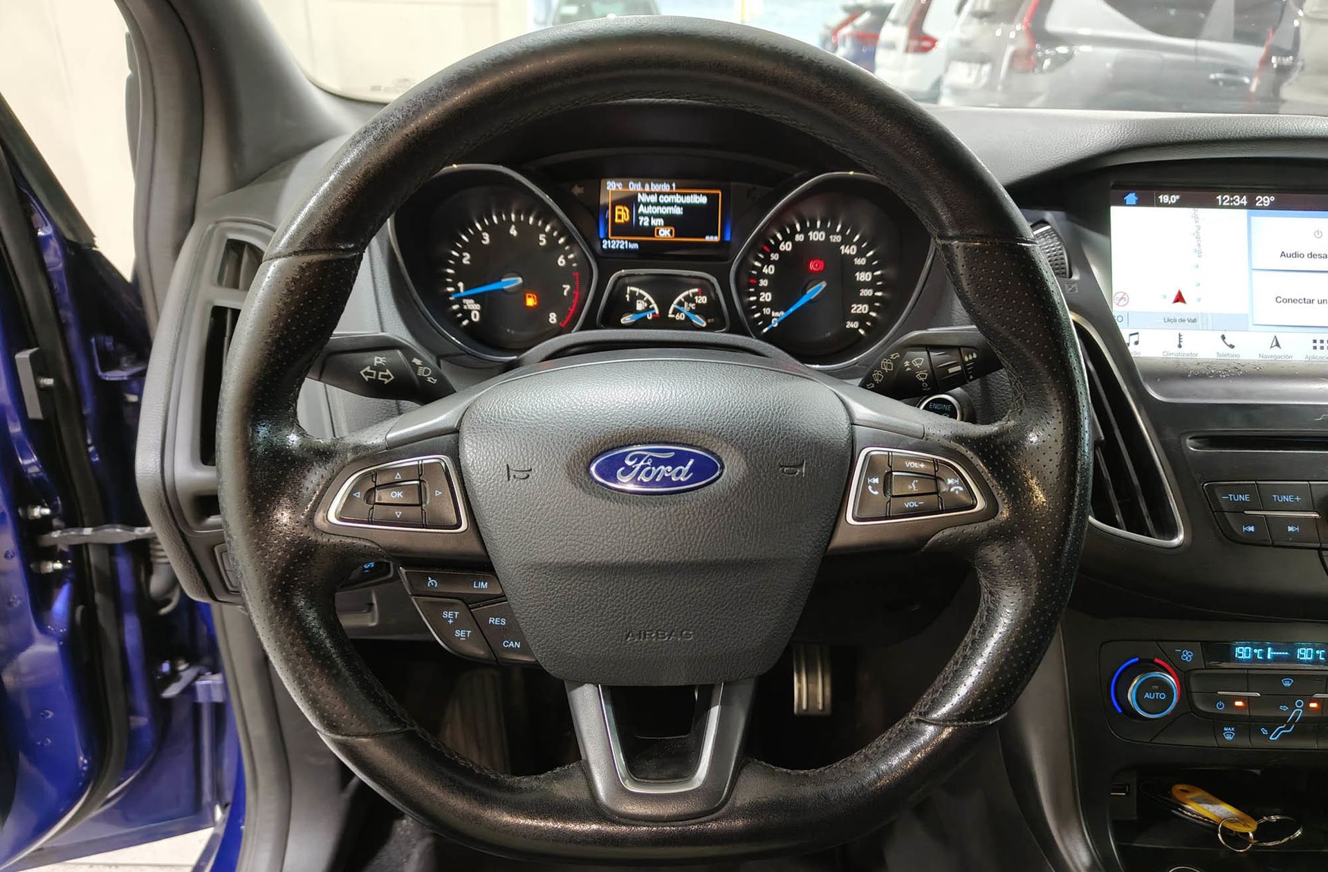 Ford Focus 1.5 EcoBoost ST-Line Red&Black - foto 28