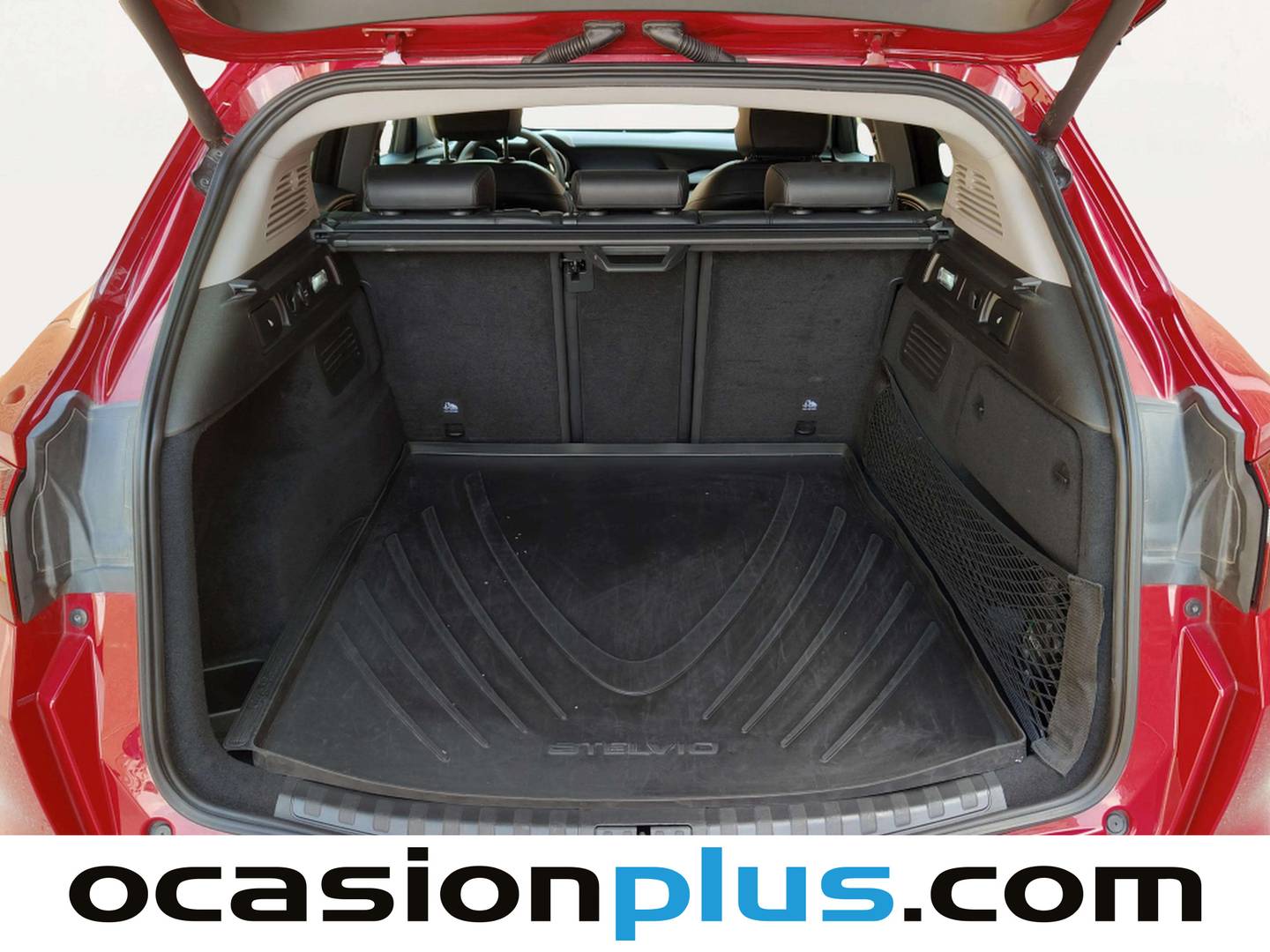 Fotos maletero Alfa Romeo Stelvio Alfa Romeo Stelvio Stelvio 2.2 Diesel Executive Q4 (210 CV)