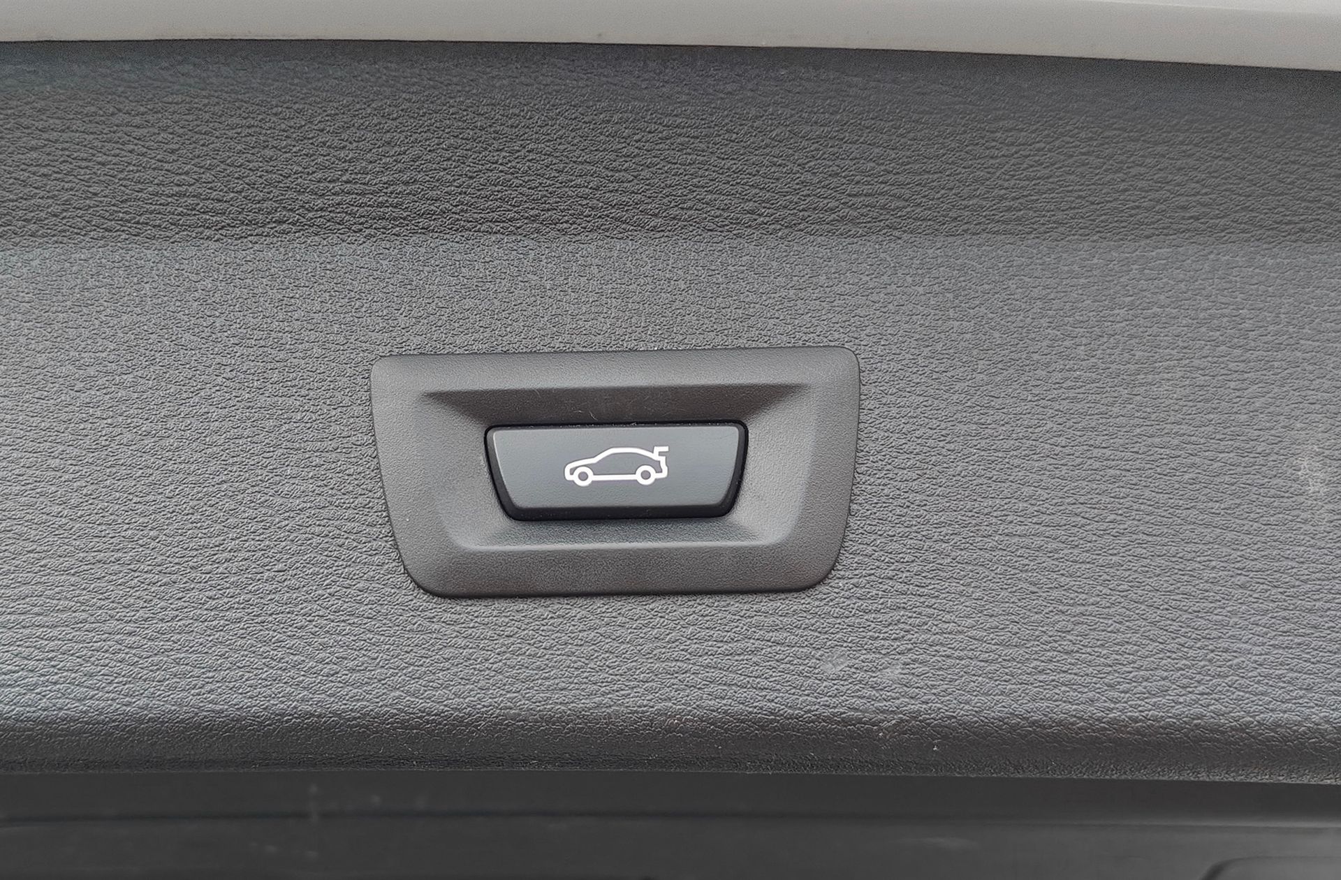 BMW X1 sDrive18d - foto 18