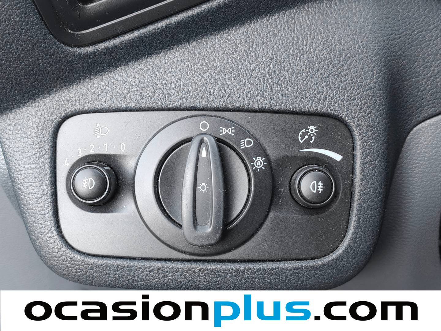 Equipamiento del Ford C-Max Ford C-Max 1.0 EcoBoost S&S Trend (125 CV)