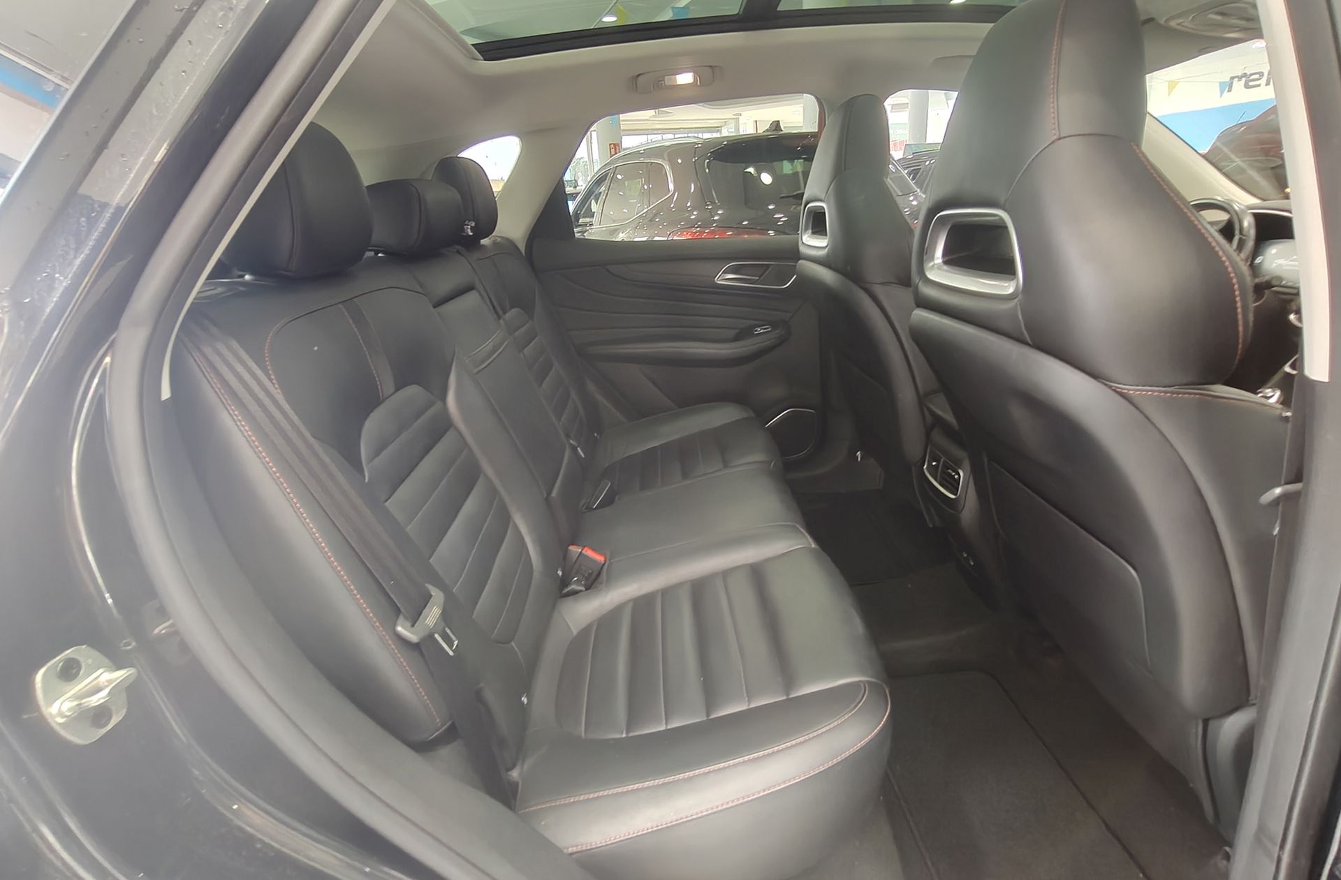 MG HS 1.5 Turbo GDI Luxury DCT - foto 19