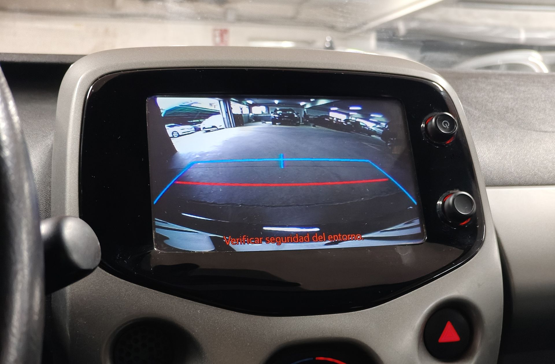 Toyota Aygo 1.0 70 x-play - foto 7