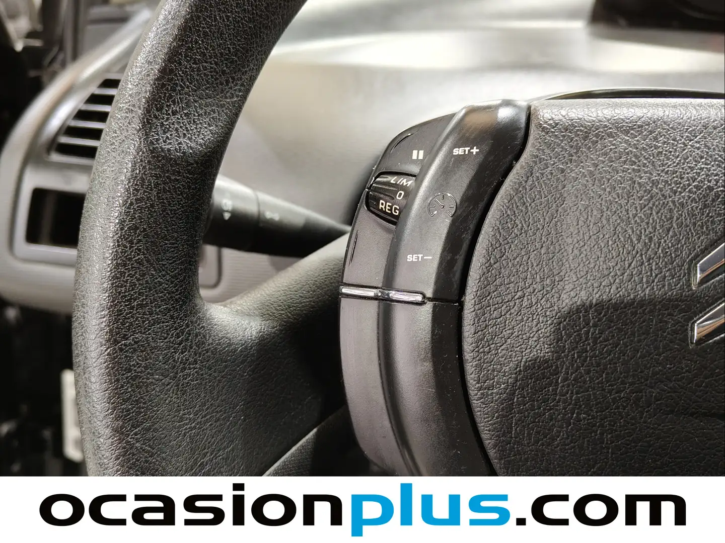 Foto Citroën C4 Citroen C4 1.4i 16v LX (90 CV)