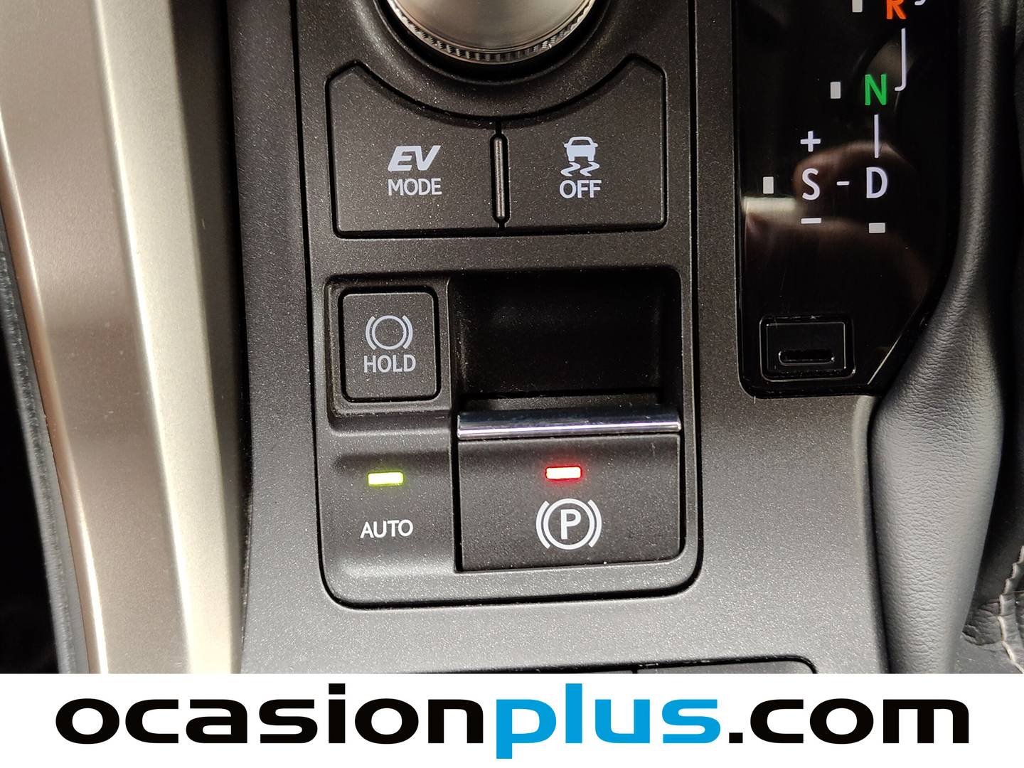 Accesorios del Lexus NX Lexus NX 300h Premium 2WD (197 CV)