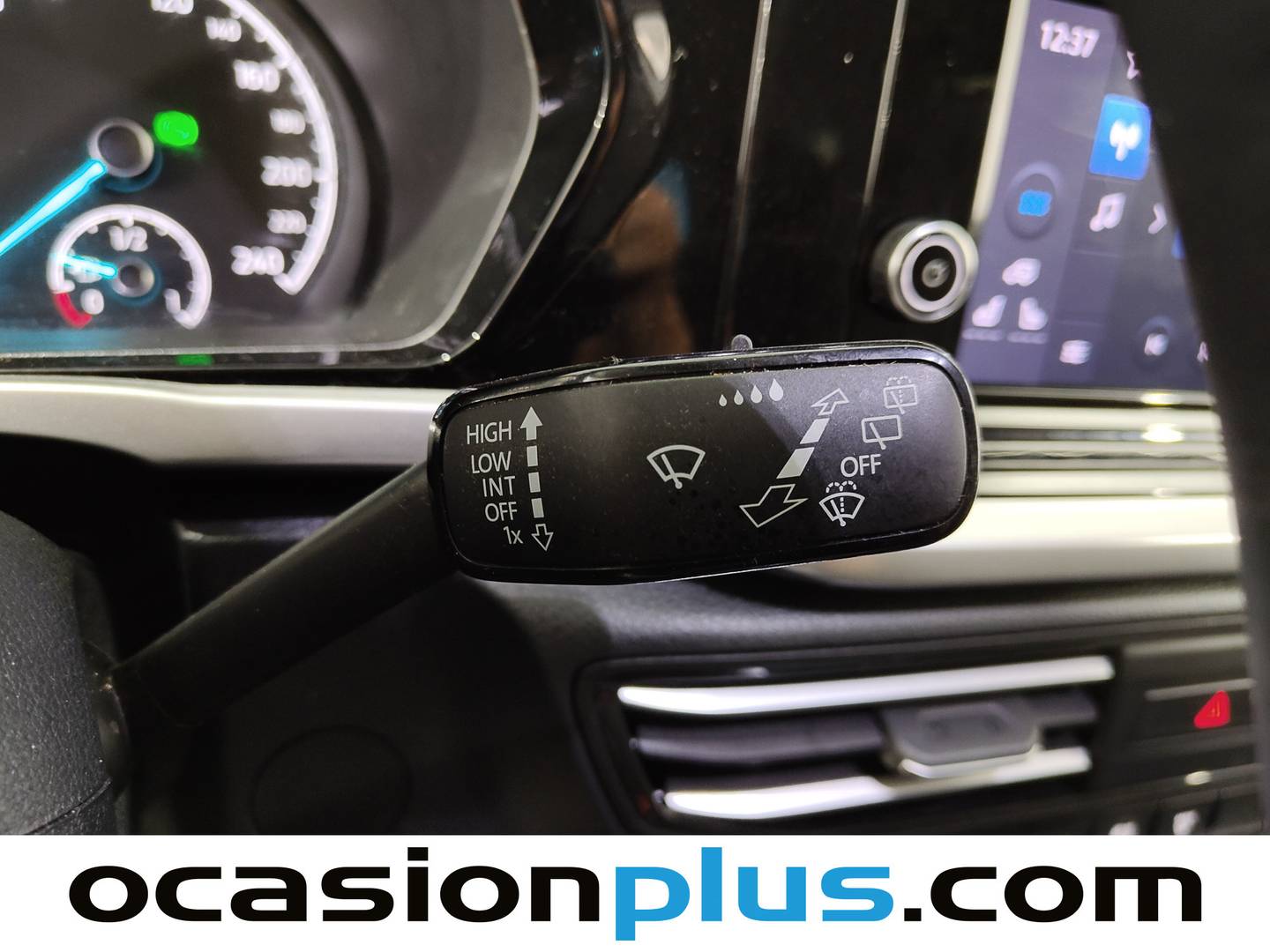 Foto Ford Grand Tourneo Connect Ford Grand Tourneo Connect 1.5 Ecoboost Titanium Auto (114 CV)