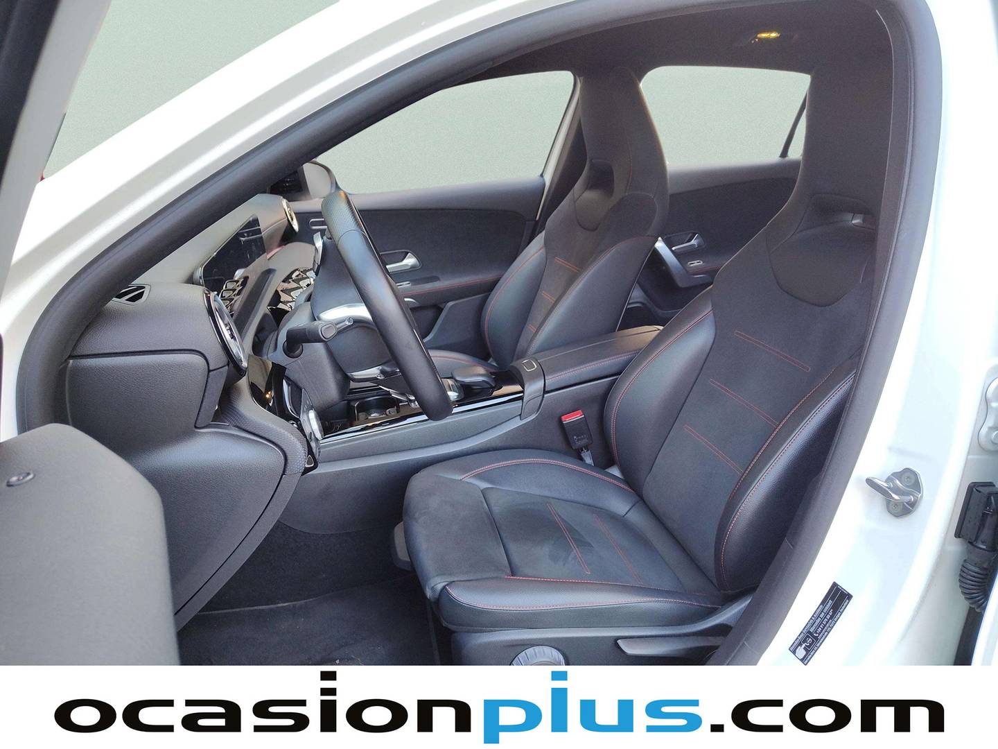 Foto asientos delanteros Mercedes Clase A Mercedes Clase A 180 d (116 CV) Pack AMG