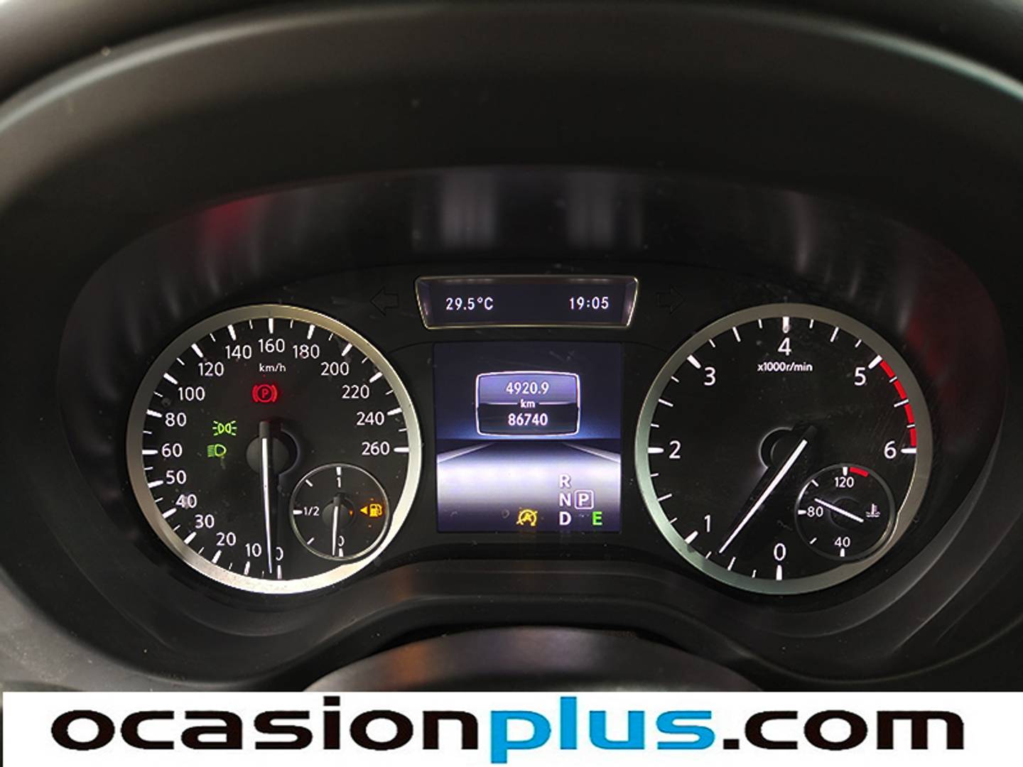 Foto Infiniti Q30 Infiniti Q30 2.2D Sport 7DCT  (170 CV)