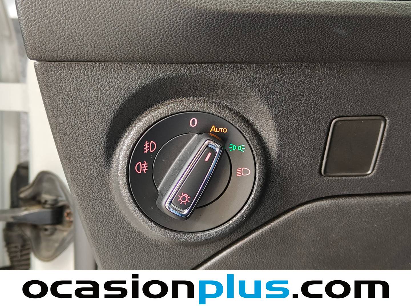 Foto Seat León SEAT León 2.0 TDI S&S FR Plus DSG (150 CV)