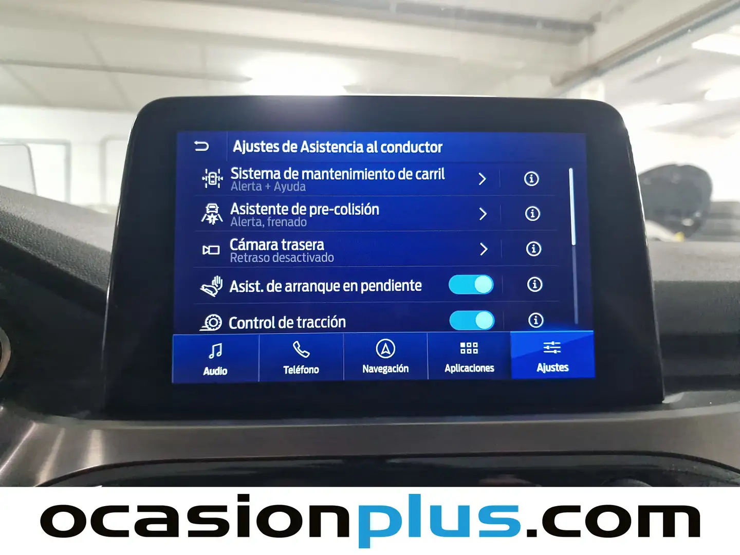 Foto Ford Kuga Ford Kuga 1.5 EcoBlue Titanium (120 CV)