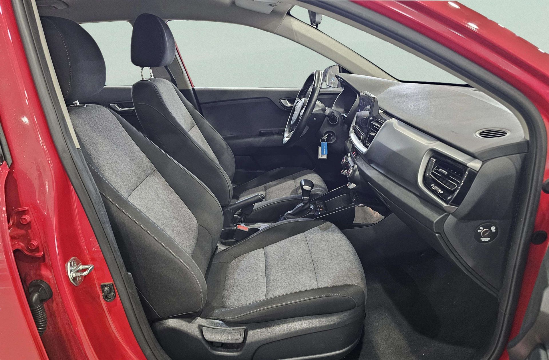Kia Stonic 1.0 T-GDi Drive - foto 18