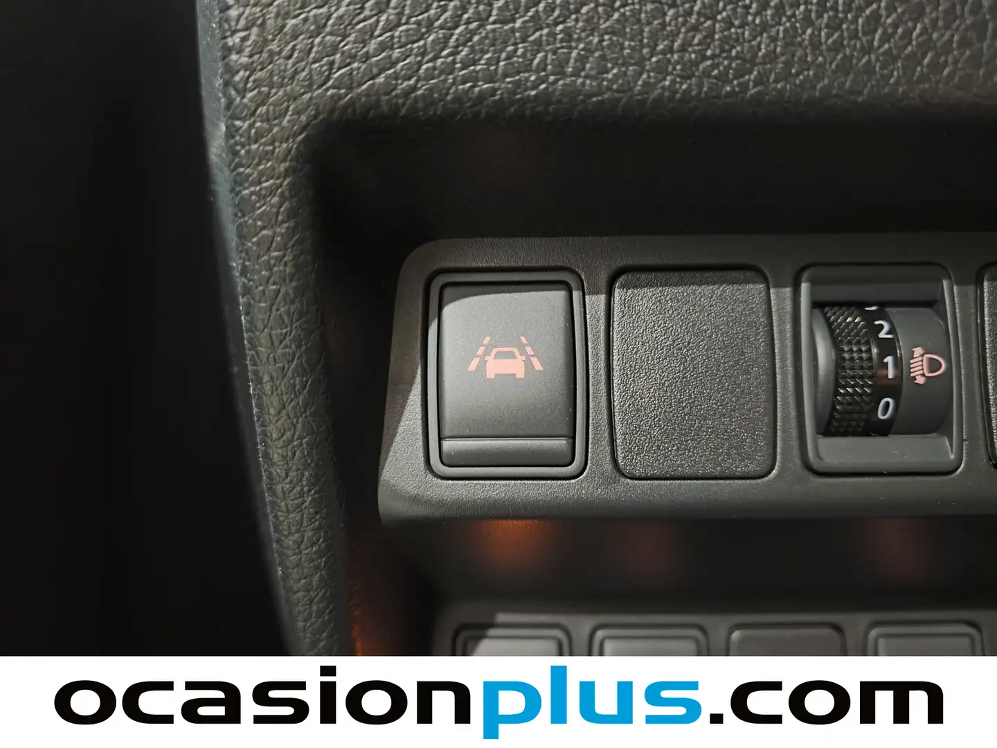 Foto Nissan QASHQAI Nissan Qashqai DIG-T 115 N-Connecta 4x2 (115 CV)