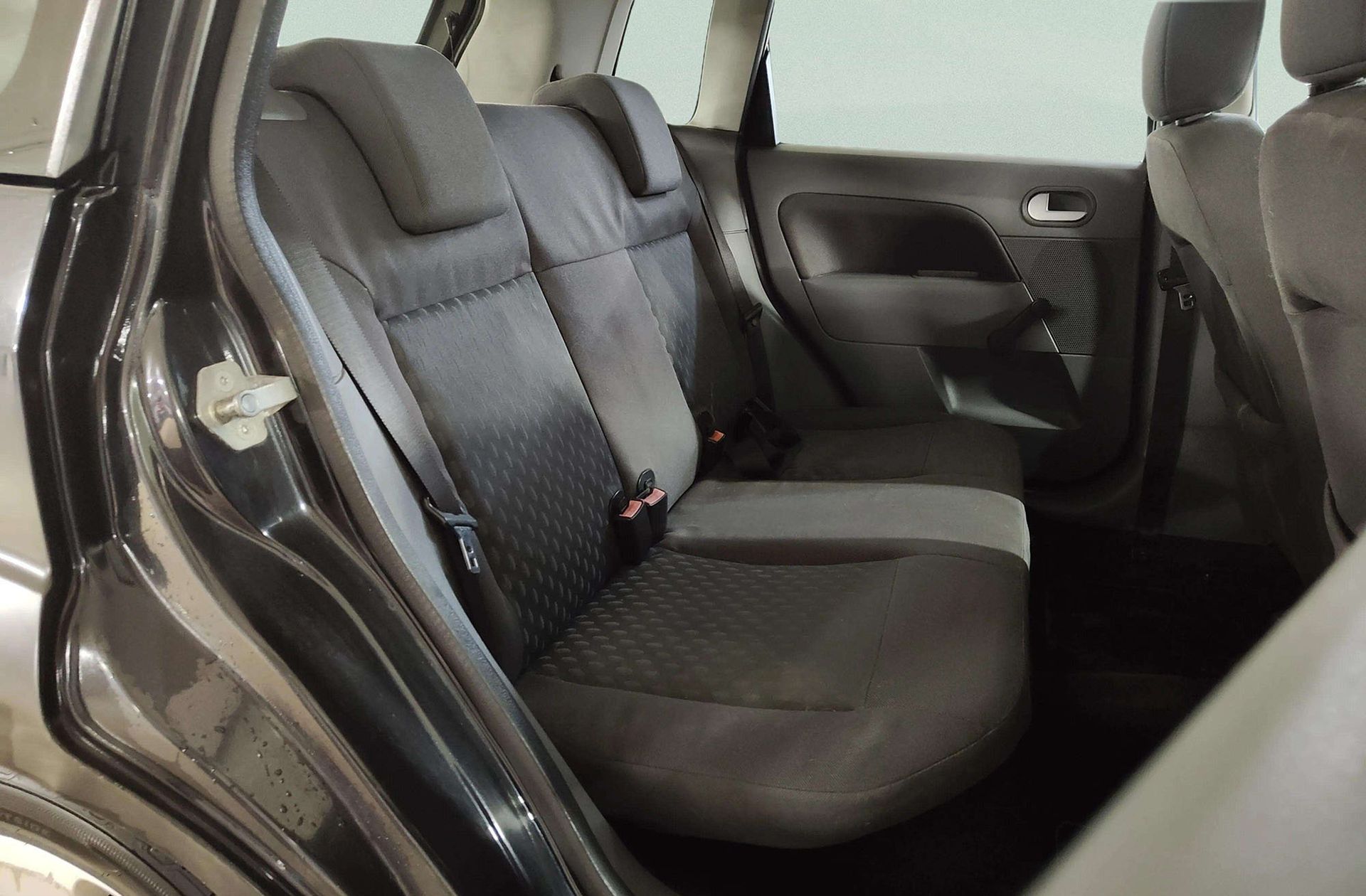 Ford Fiesta 1.6 Trend - foto 13