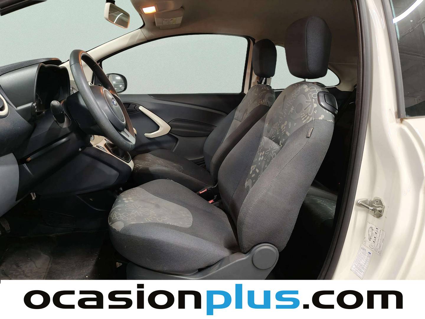 Foto asientos delanteros Ford Ka Ford Ka 1.2 Duratec S&S Urban (69 CV)