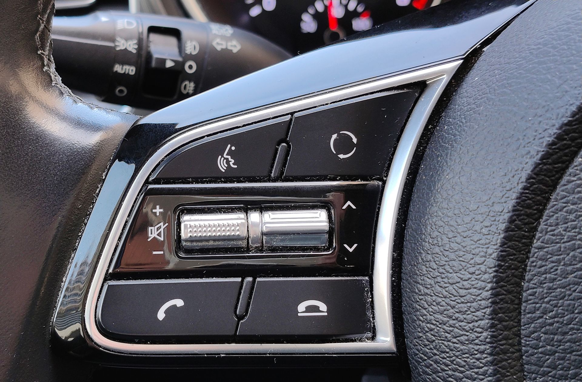 Kia XCeed 1.5 MHEV iMT Drive - foto 30