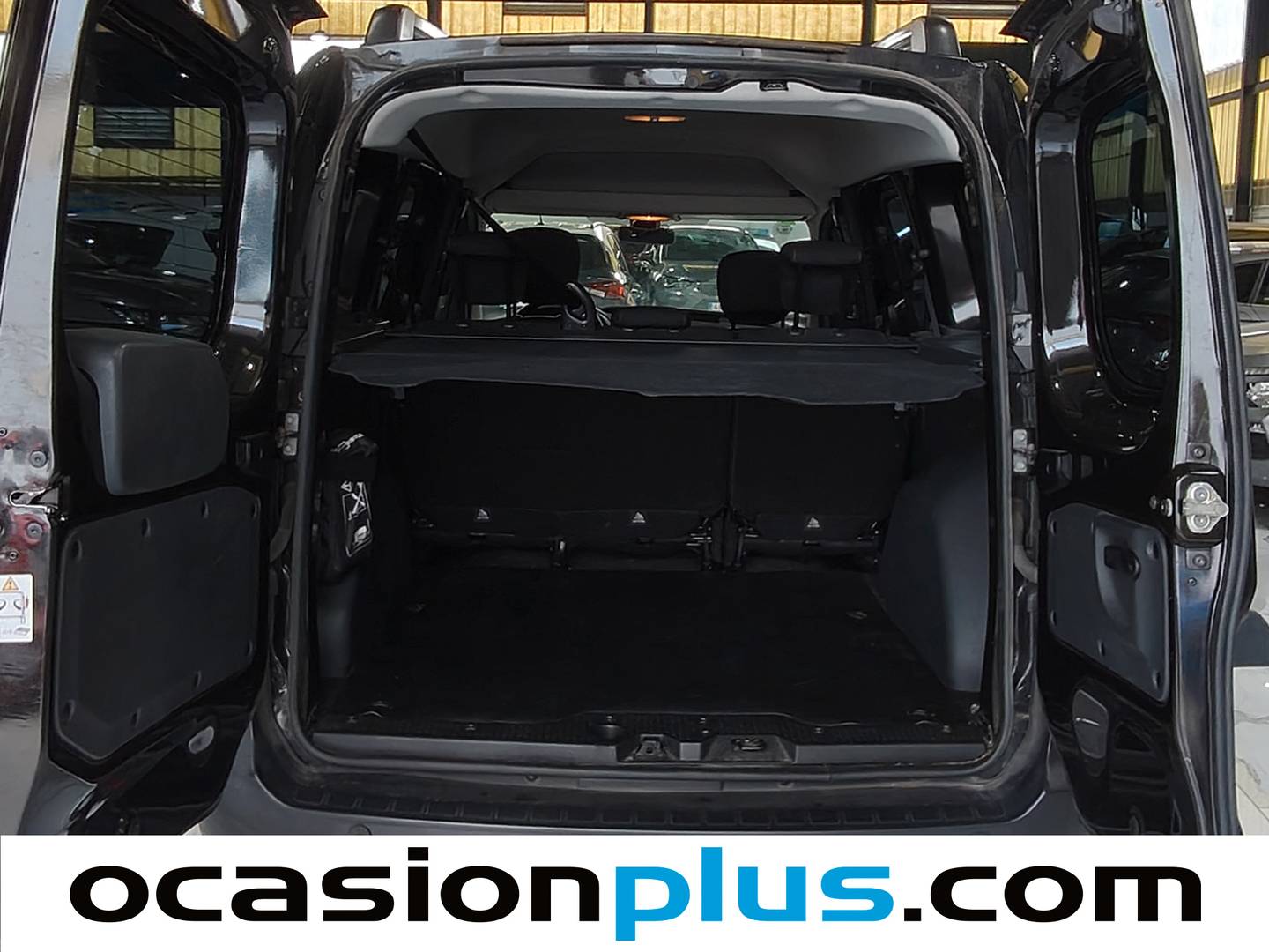 Fotos maletero Dacia Dokker Dacia Dokker Serie Limitada Xplore Blue dCi (95 CV)
