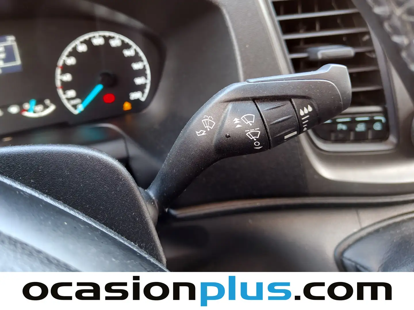 Foto Ford Transit Custom Ford Transit Custom Kombi 2.0 TDCI 320 L1 Trend (130 CV) 9 Plazas