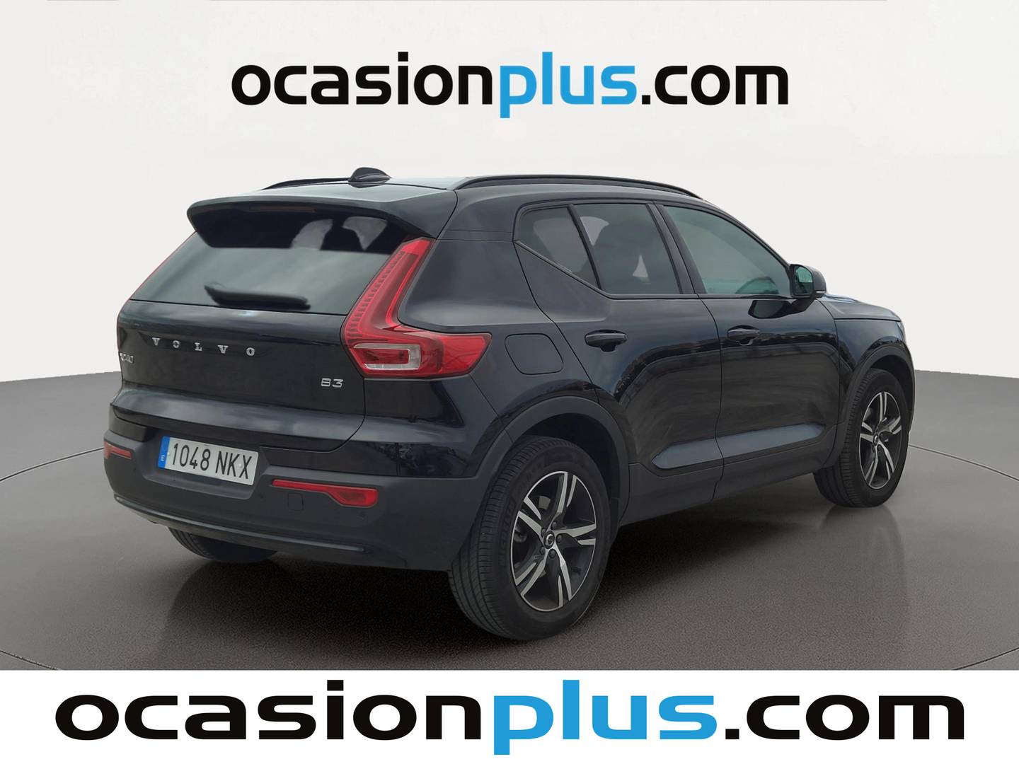 Foto trasera Volvo XC40 Volvo XC40 B3 Gasolina Mild hybrid Plus Dark Auto (163 CV) derecha