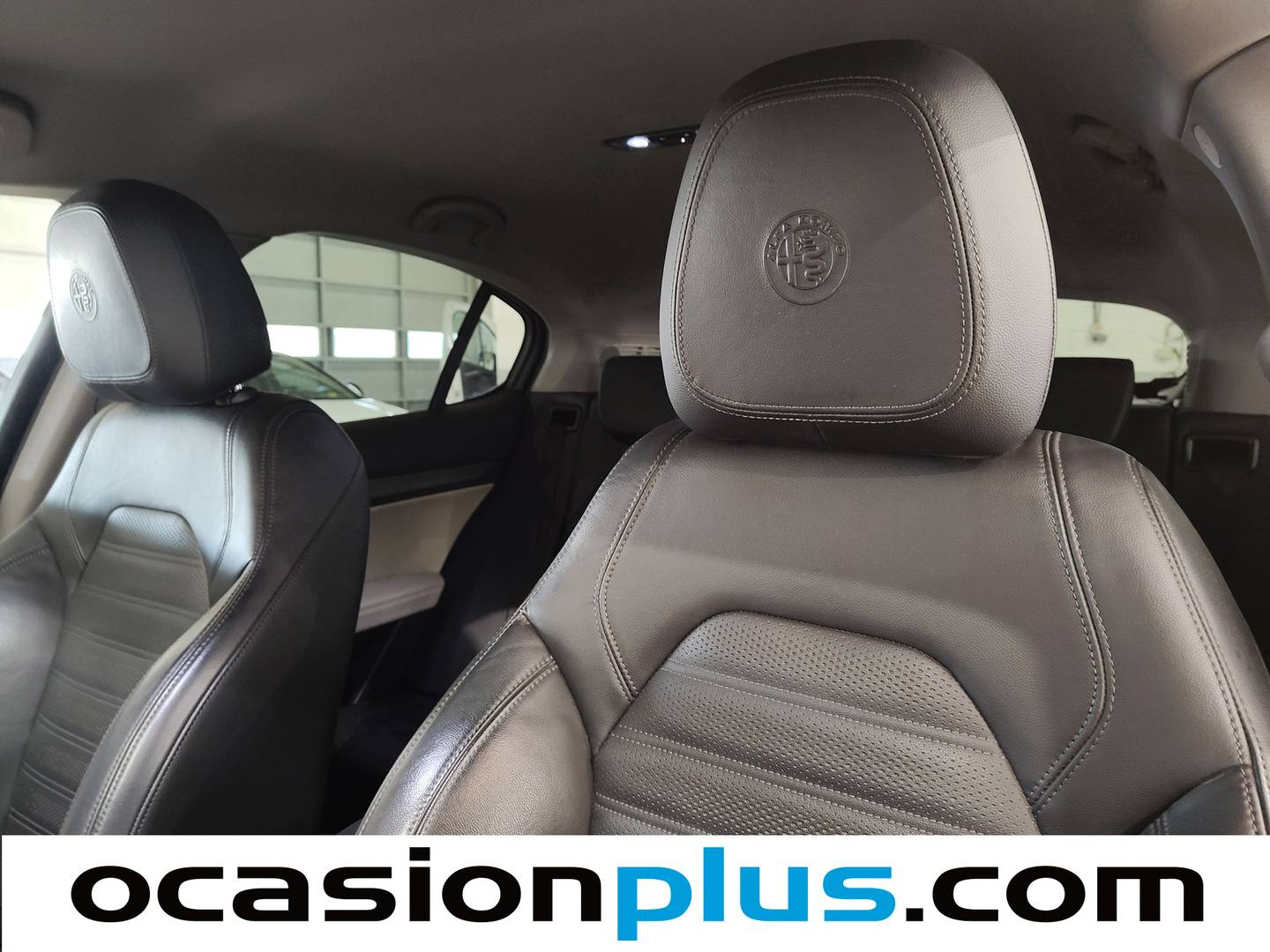 Equipamiento del Alfa Romeo Stelvio Alfa Romeo Stelvio 2.2 Diésel Veloce Q4 Auto (210 CV)