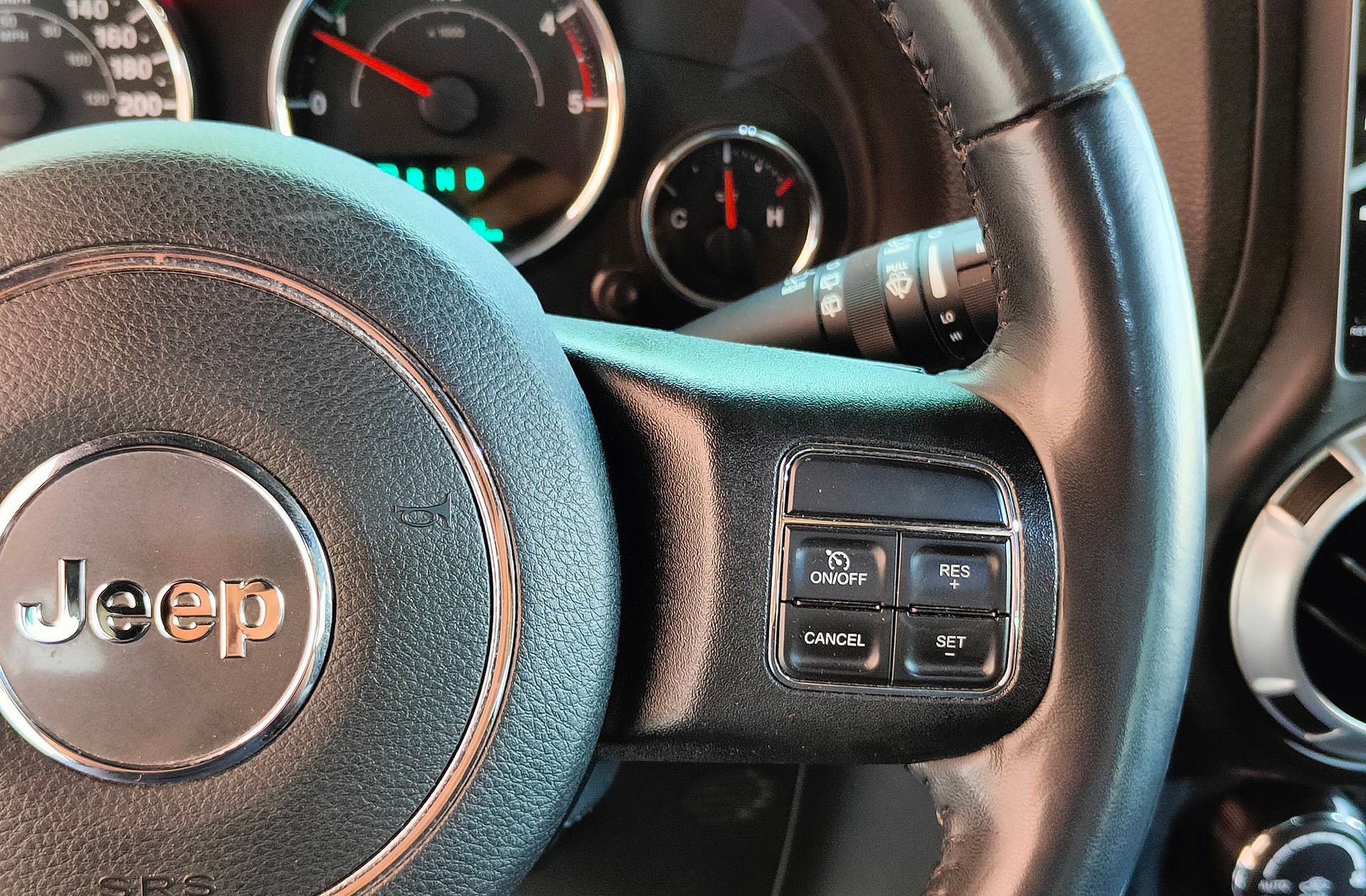 Jeep Wrangler 2.8 CRD Rubicon Recon - foto 37