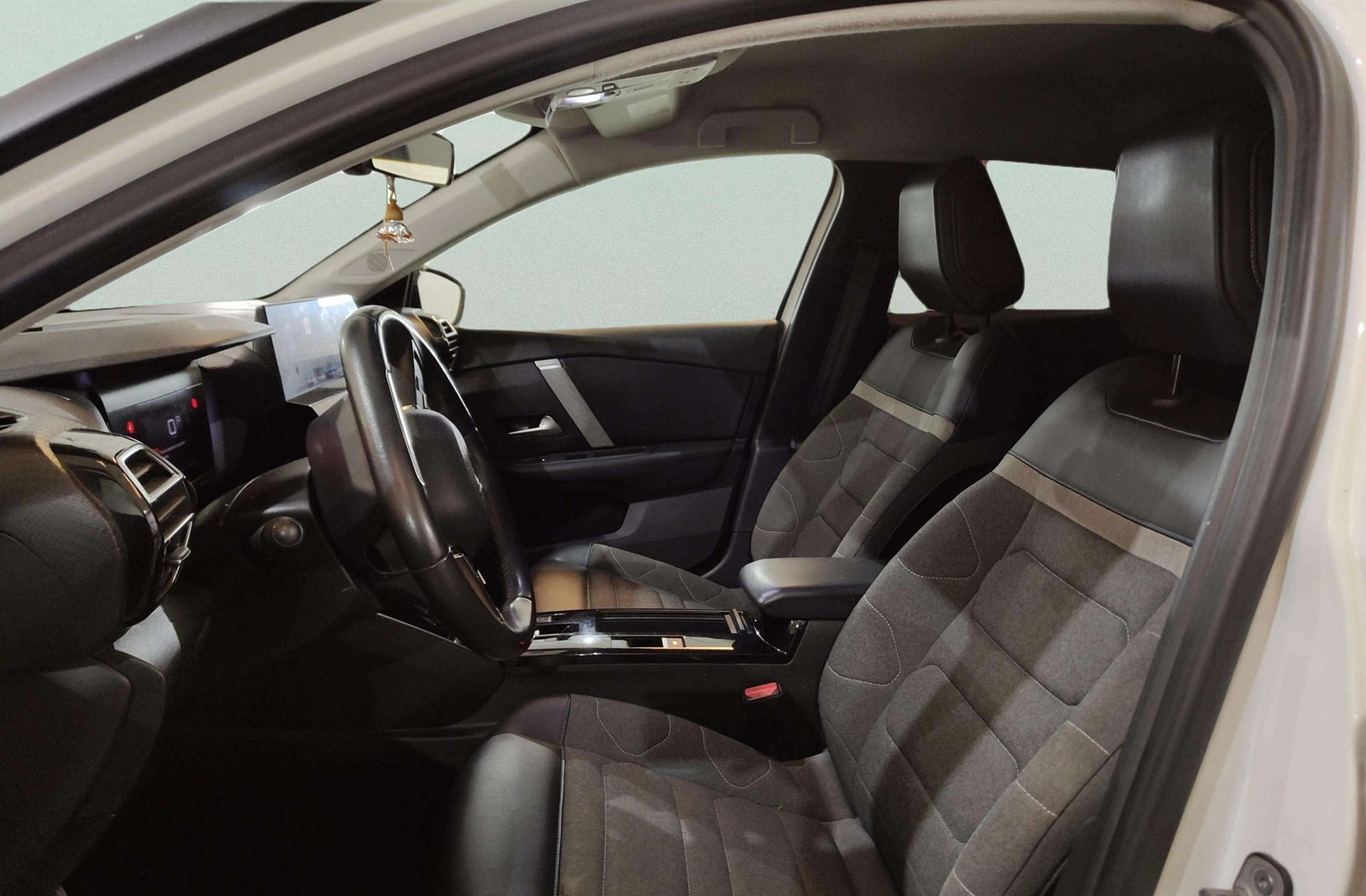 Citroën C4 BlueHDi 130 Feel Pack EAT8 - foto 11