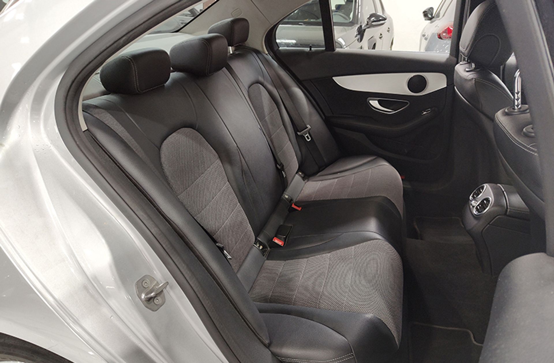 Mercedes-Benz Clase C 200 d - foto 10