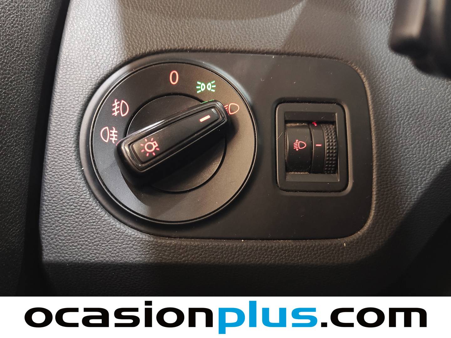 Extras y acabados del Seat Ibiza Seat Ibiza 1.2 TSI Reference (90 CV)