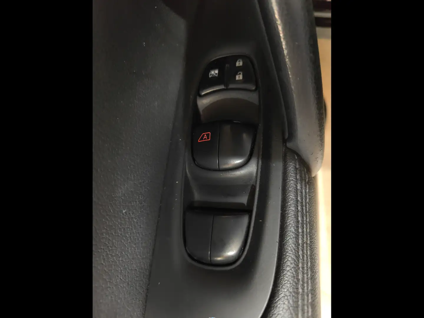 Foto Nissan QASHQAI Nissan Qashqai dCi 130 Tekna 4x2 (130 CV)