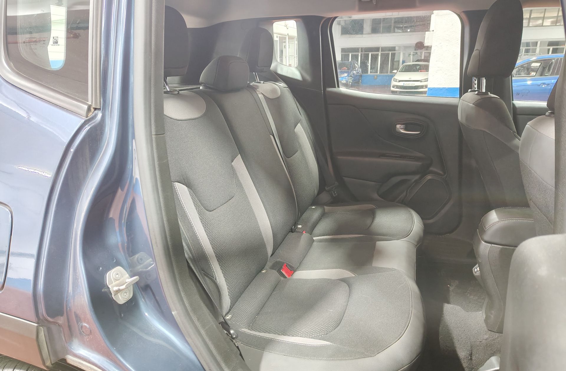 Jeep Renegade eHybrid 1.5 Limited ATX - foto 14