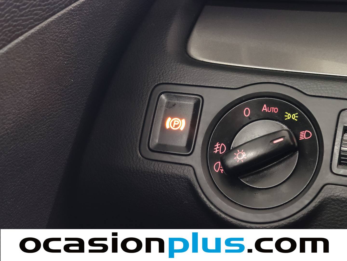 Equipamiento del Volkswagen Passat Volkswagen Passat 2.0 TDI DPF Edition Plus (110 CV)