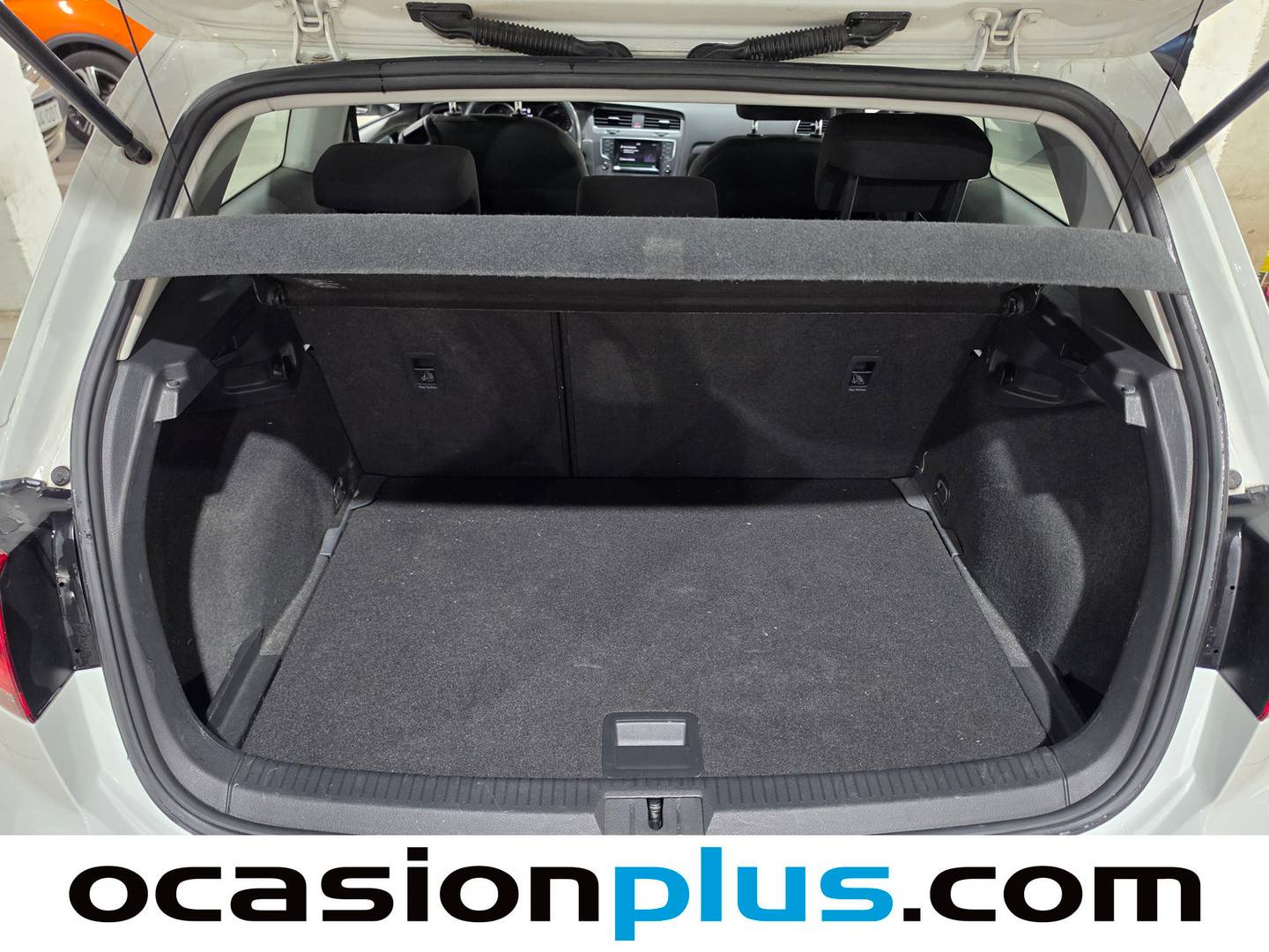 Fotos maletero Volkswagen Golf Volkswagen Golf Edition 1.2 TSI BMT (105 CV)