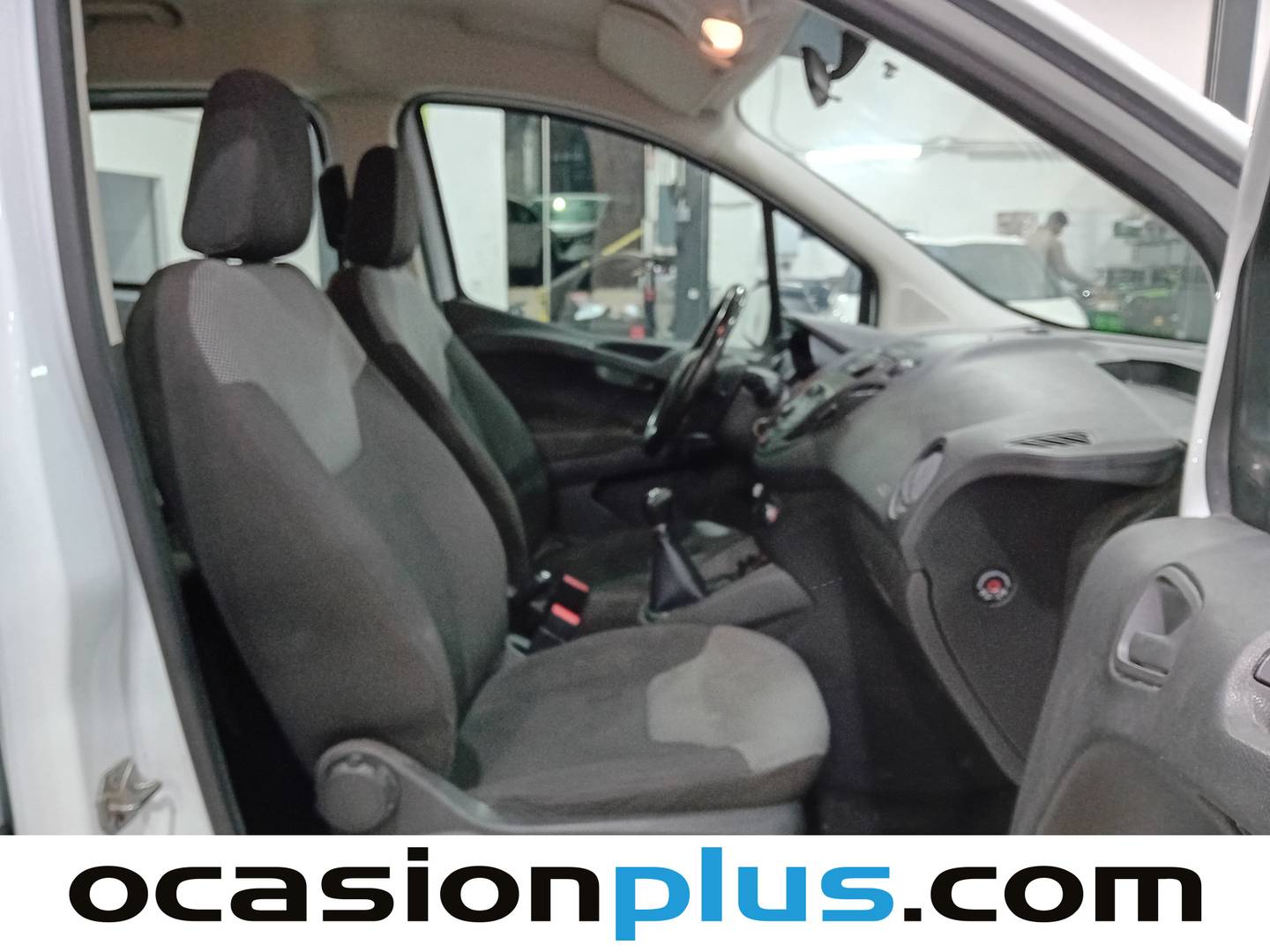 Foto Ford Transit Courier Ford Transit Courier Kombi 1.5 TDCi Ambiente (75 CV)