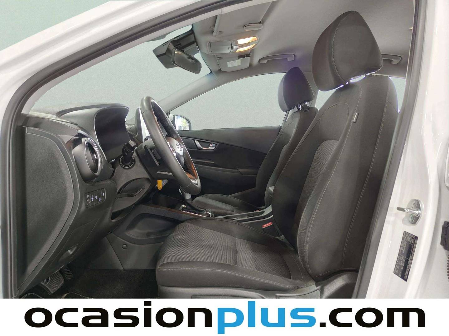 Foto asientos delanteros Hyundai Kona Hyundai Kona 1.6 GDI HEV Maxx DCT (141 CV)