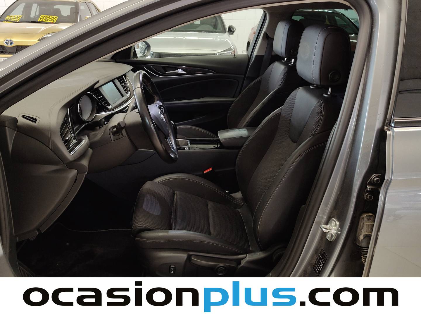 Foto asientos delanteros Opel Insignia Opel Insignia Sports Tourer 1.6 CDTI D Innovation (136 CV)
