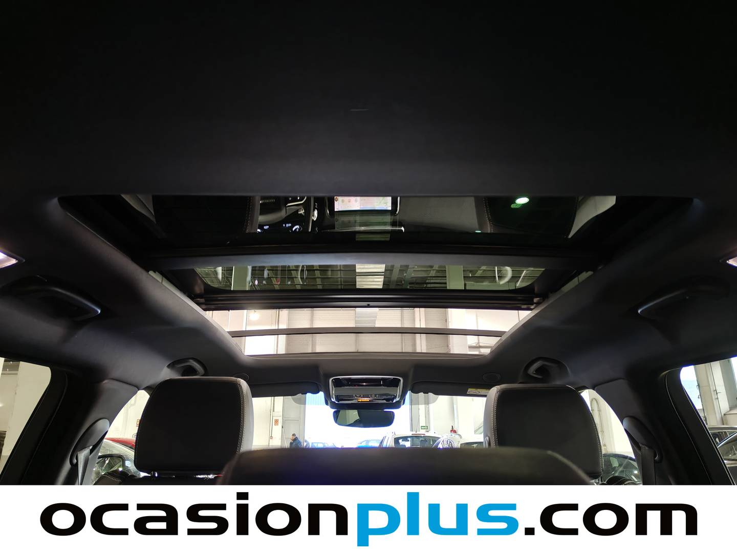 Foto Land Rover Range Rover Velar Land Rover Range Rover Velar 2.0 I4 PHEV R-Dynamic S 4WD Auto (404 CV)