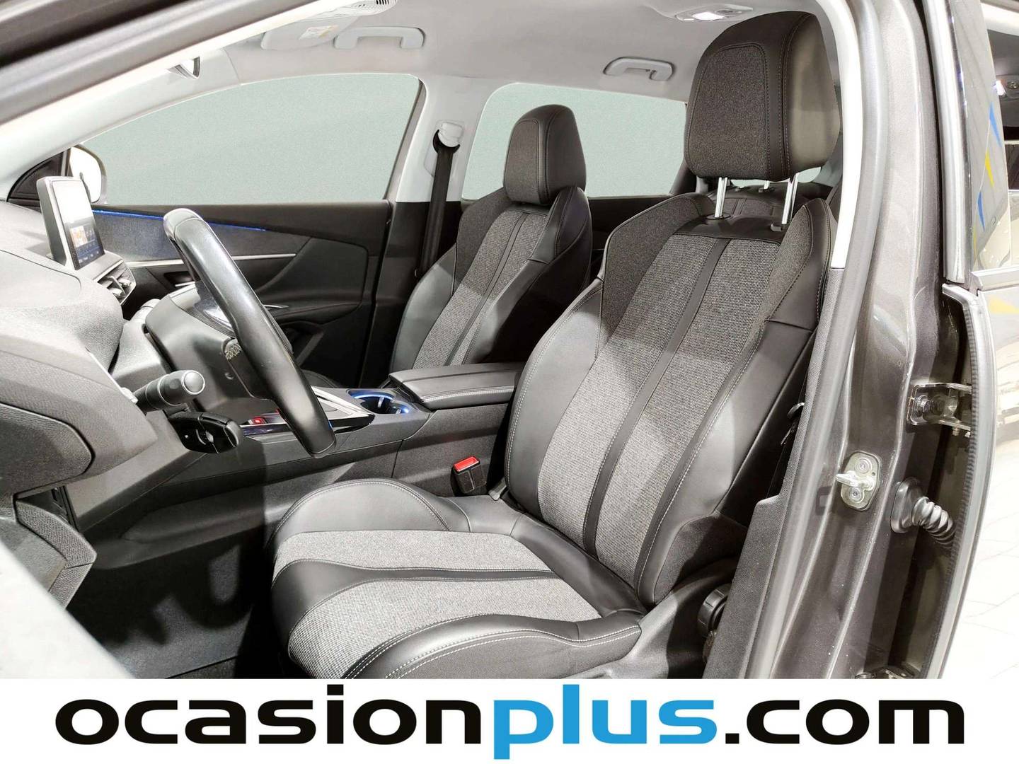 Foto Peugeot 5008 Peugeot 5008 PureTech 130 S&S Allure 7 PLAZAS (130 CV)