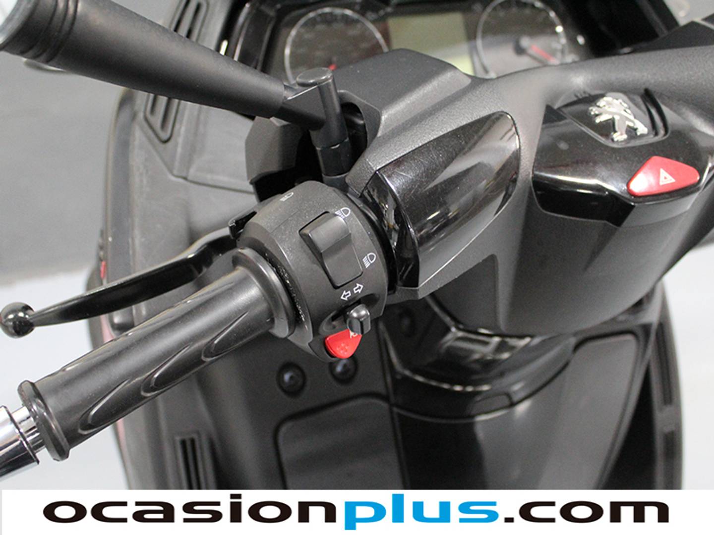 Foto Peugeot Metropolis 400 Peugeot Metropolis 400 Metropolis 400 (35 CV)