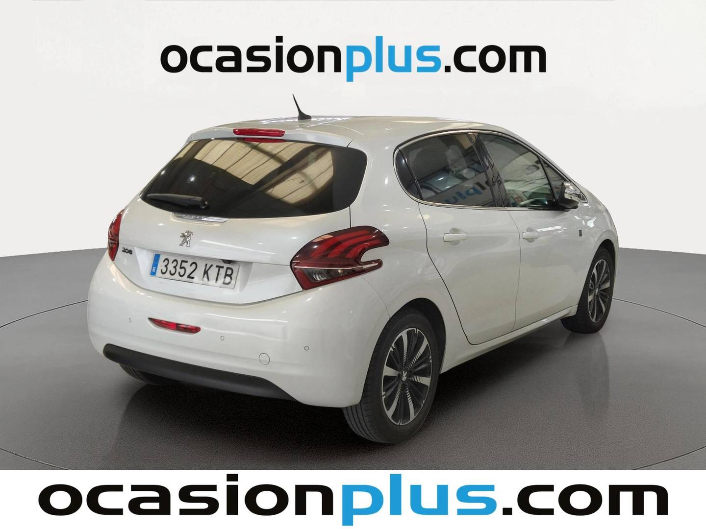 Foto trasera Peugeot 208 Peugeot 208 PureTech 82 S&S Tech Edition (82 CV) derecha