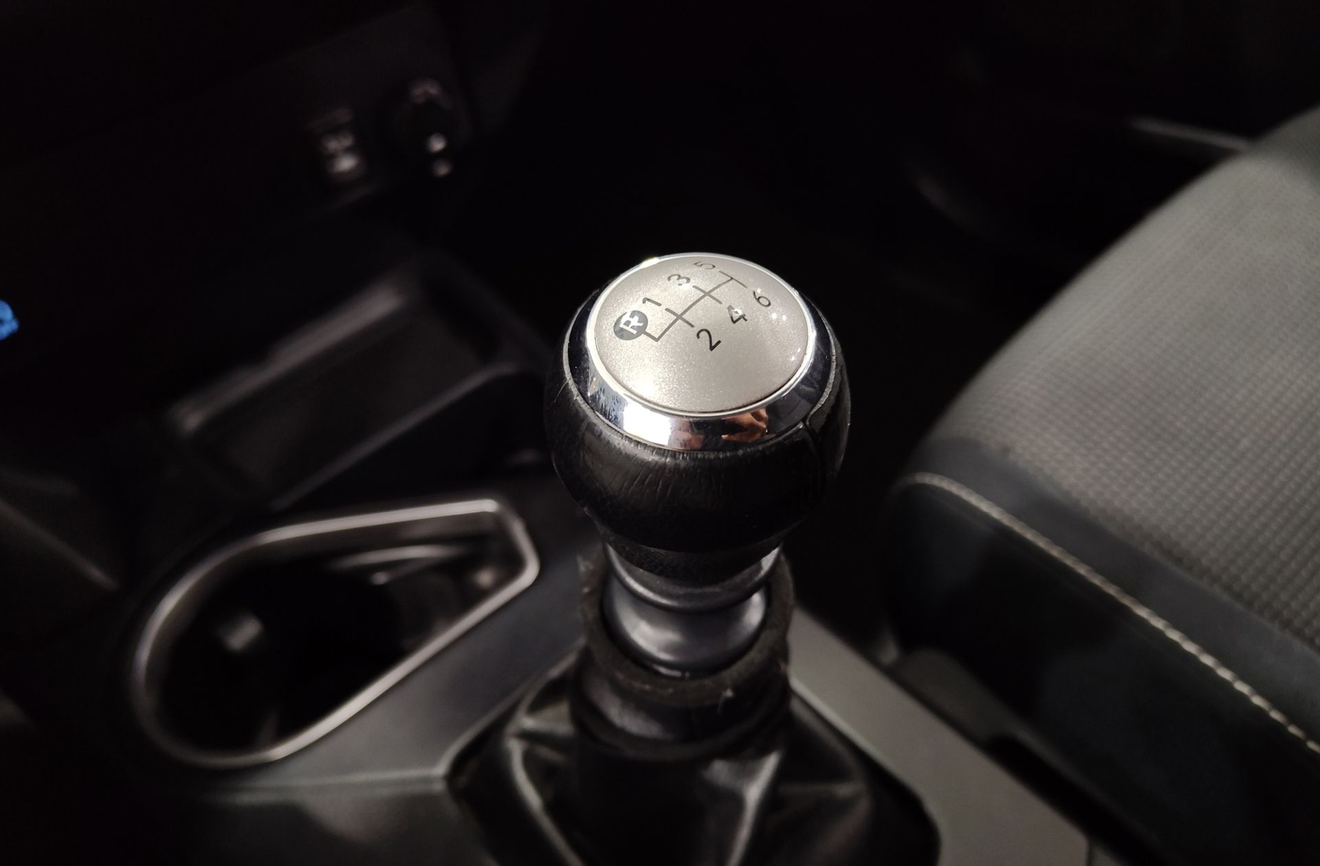 Toyota RAV4 150D 2WD Advance - foto 5