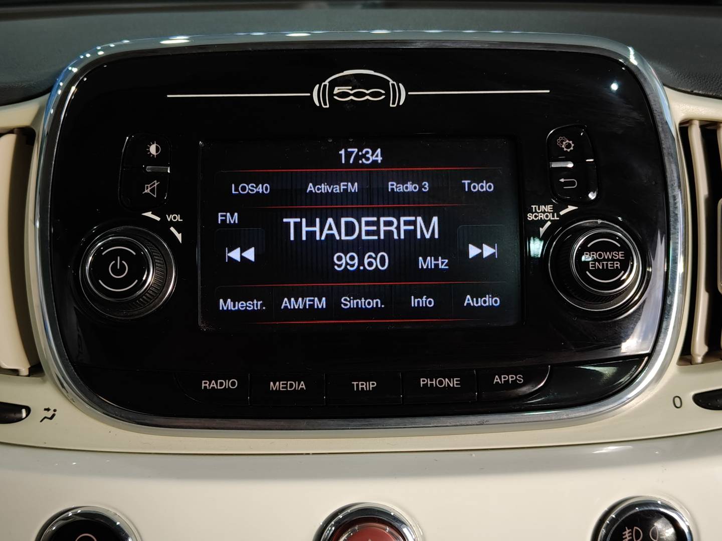 Foto Fiat 500 Fiat 500 1.2 8v Lounge (69 CV)