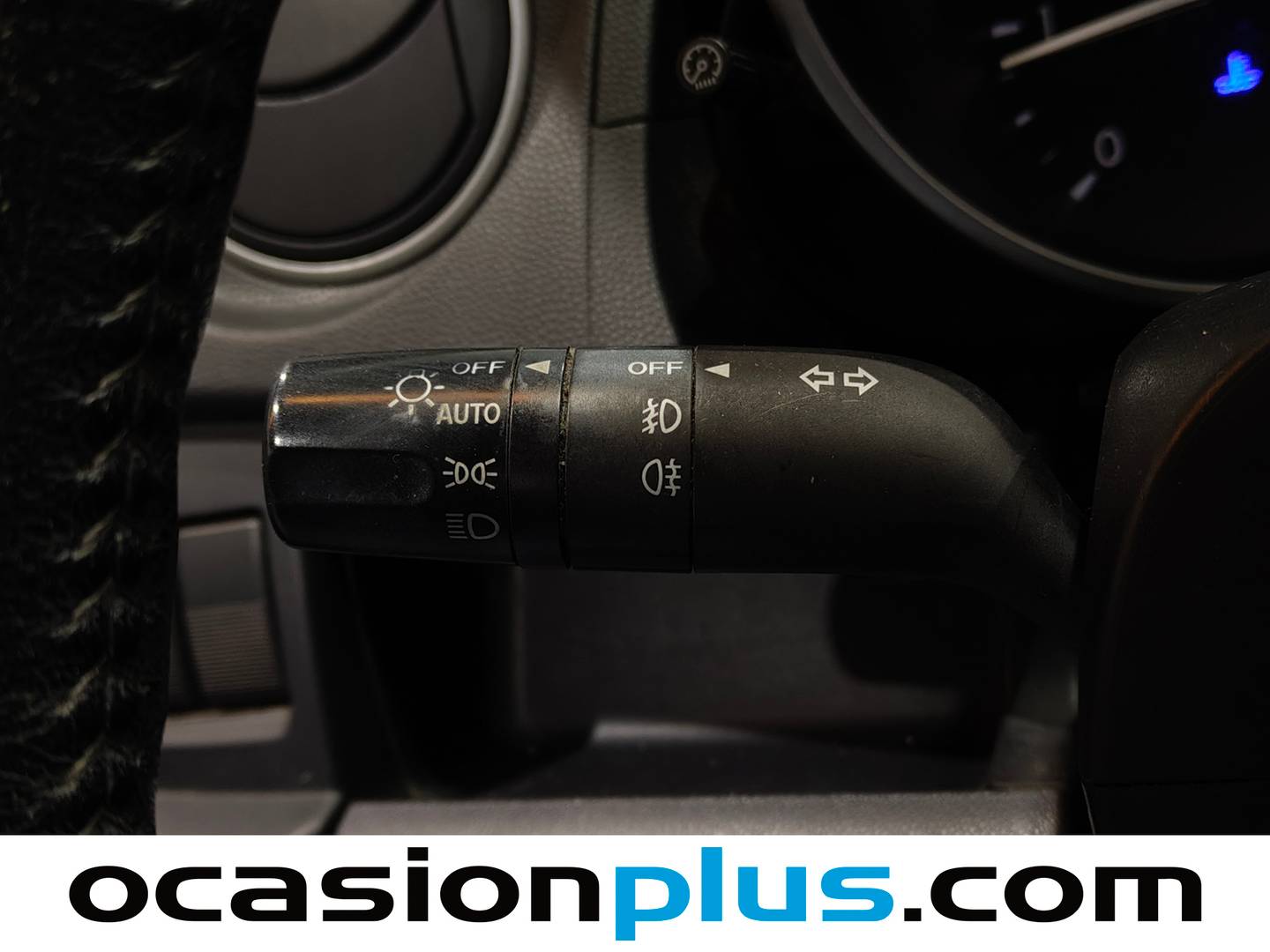 Extras del Mazda Mazda5 Mazda Mazda 5 1.6 CRTD Sakura (115 CV) 7 Plazas
