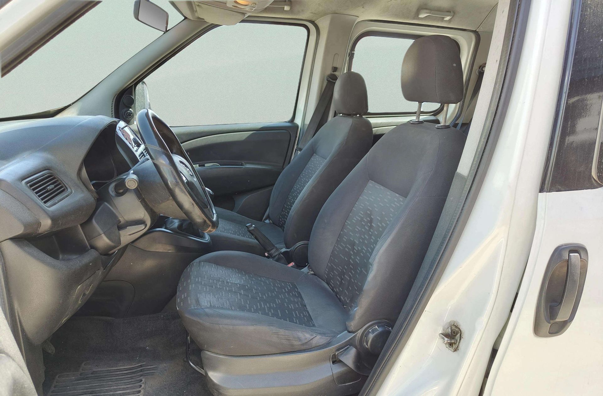 Opel Combo Tour 1.3 CDTI Expression L1H1 - foto 8