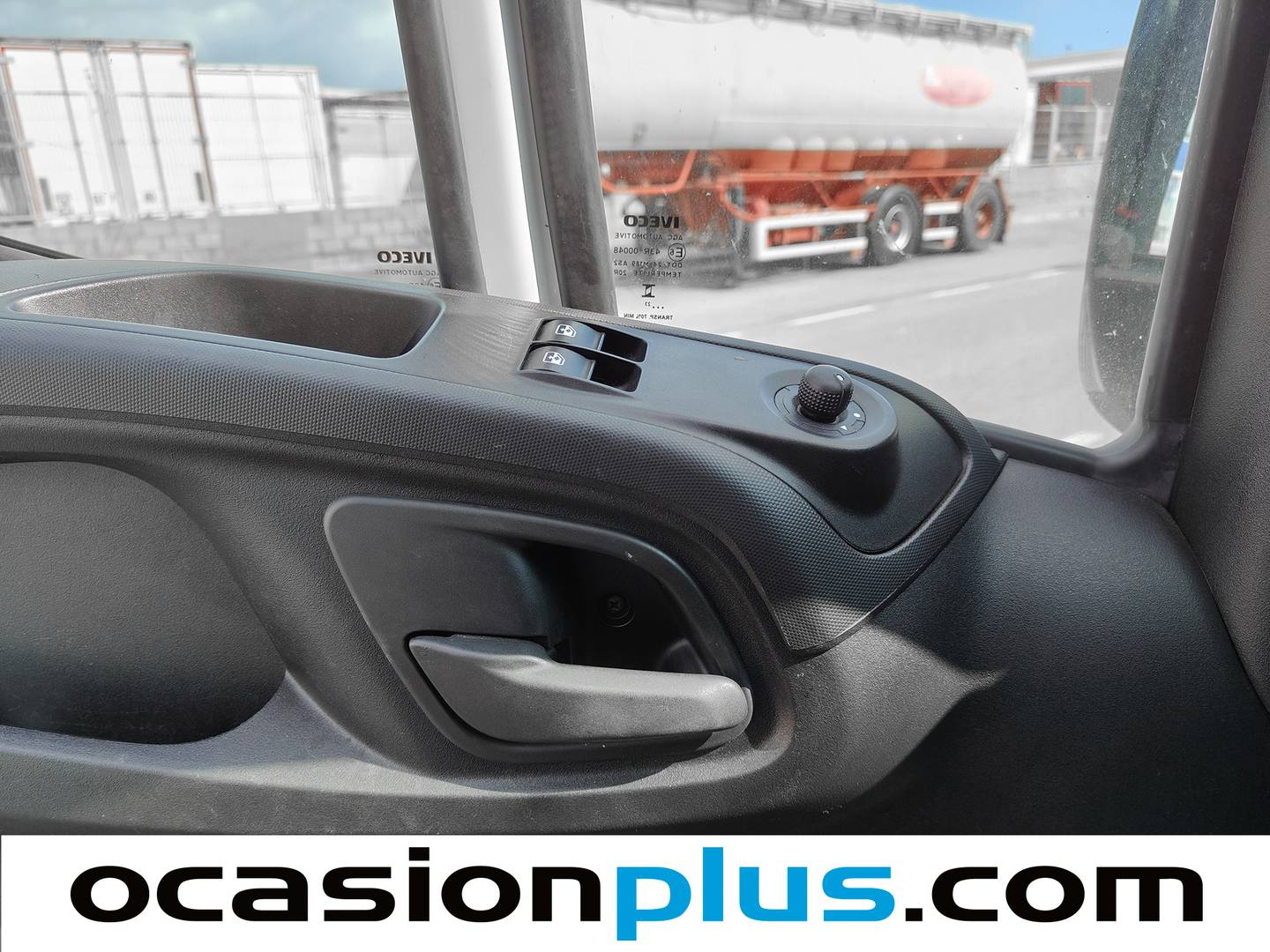 Foto Iveco Daily Iveco Daily Furgon 35S 16 V 3520L/H2 (156 CV)