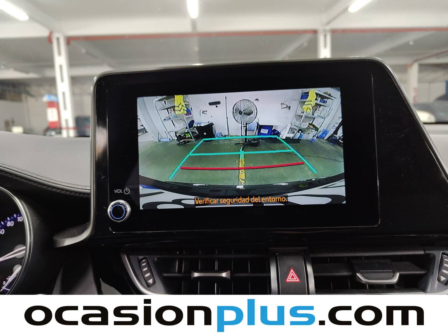 Extras y acabados del Toyota C-HR Toyota C-HR 1.8 125H Advance (122 CV)