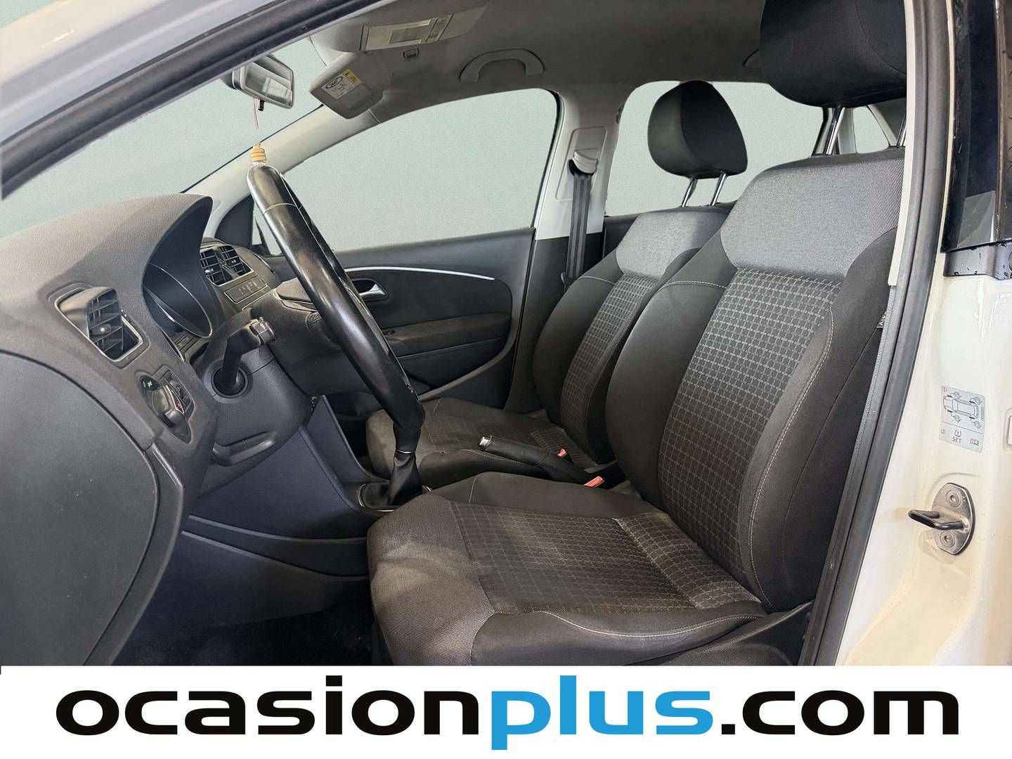 Foto asientos delanteros Volkswagen Polo Volkswagen Polo A-Polo Plus 1.2 TSI BMT (90 CV)